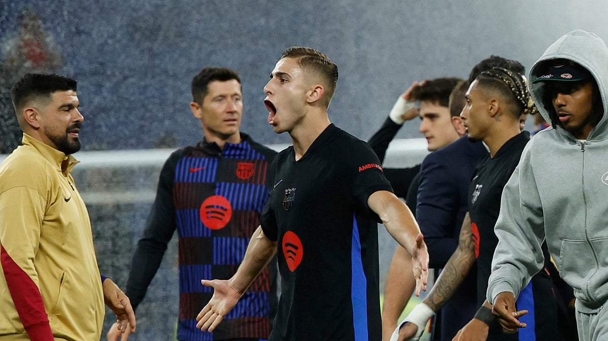 AP/Joan Monfort : FC Barcelona's Fermin Lopez celebrates at the end of their Spanish La Liga 2024-25 match against Espanyol at RCDE Stadium in Barcelona, Spain on May 15, 2025.