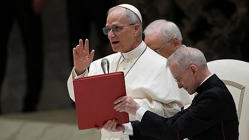 | Photo: AP/Domenico Stinellis : His visit comes days after Israel killed Hezbollah’s top military commander in an airstrike on a Beirut suburb, despite a year-old U.S.-brokered truce.