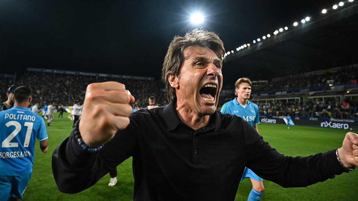 Napoli head coach Antonio Conte
