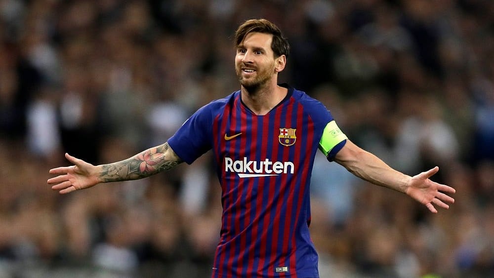 File : Lionel Messi playing for FC Barcelona.