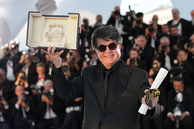 Natacha Pisarenko/ AP : Jafar Panahi at Cannes 2025