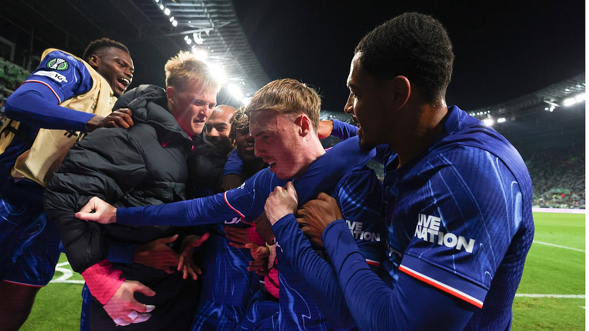 Chelsea celebrate against Real Betis