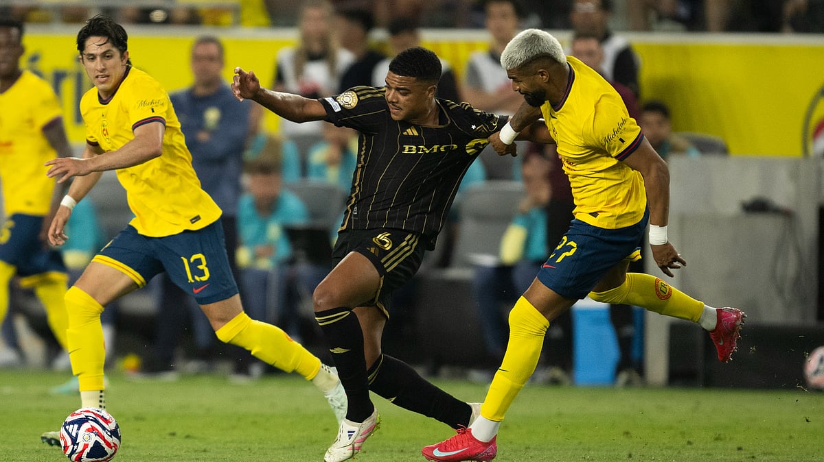 (AP Photo/Kyusung Gong)

 : Los Angeles FC midfielder Igor Jesus, center, and Club América forward Rodrigo Aguirre, right, vie for the ball during the first half of a FIFA Club World Cup play-in soccer match, Saturday, May 31, 2025, in Los Angeles. 