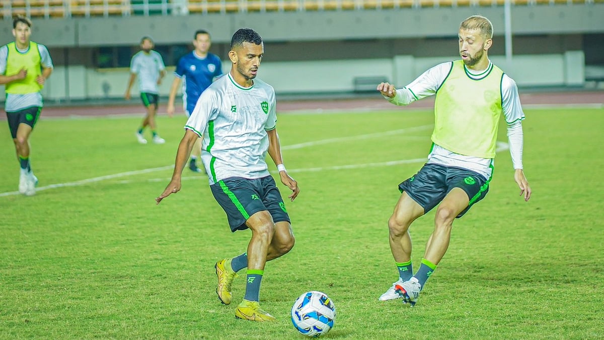 X | Pakistan Football Federation : Pakistan National Football Team.