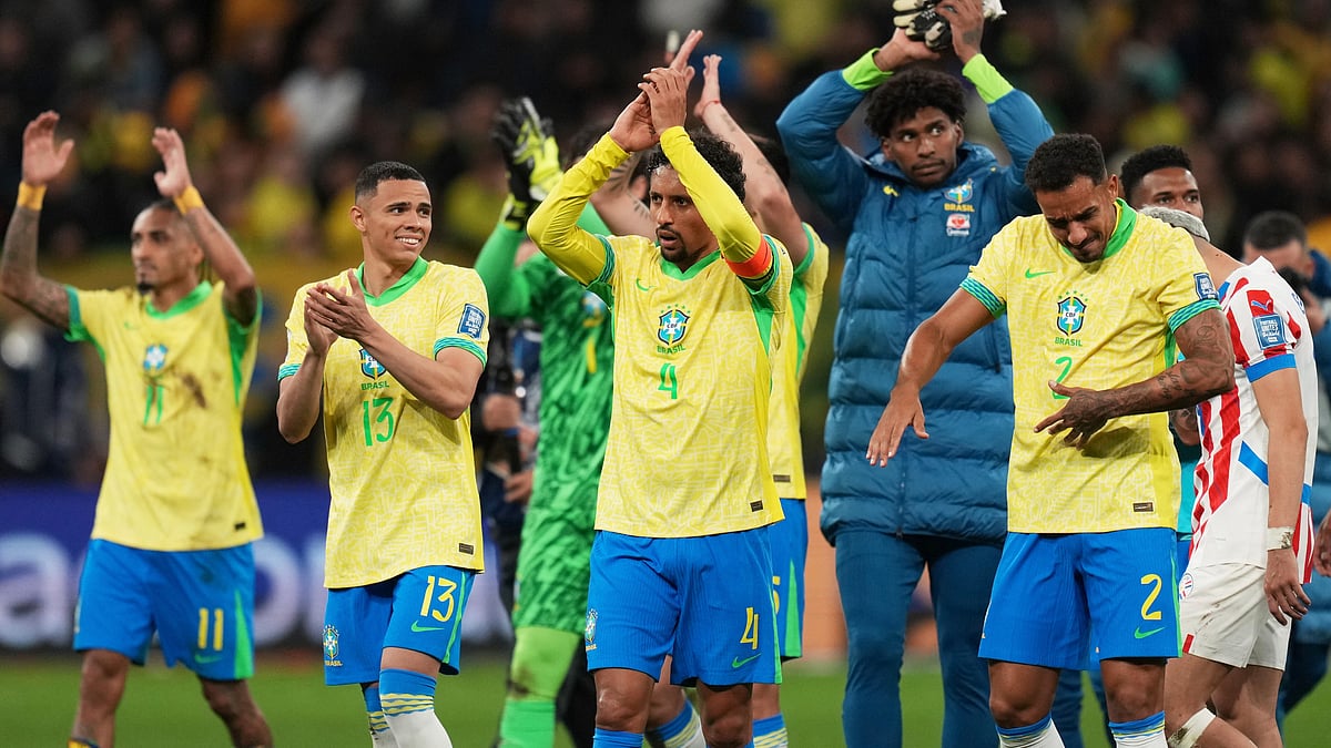 | Photo: AP/Andre Penner : Brazil's players celebrate at the end of a World Cup 2026 qualifying soccer match against Paraguay at Neo Quimica Arena in Sao Paulo, Tuesday, June 10, 2025. Brazil won 1-0. 