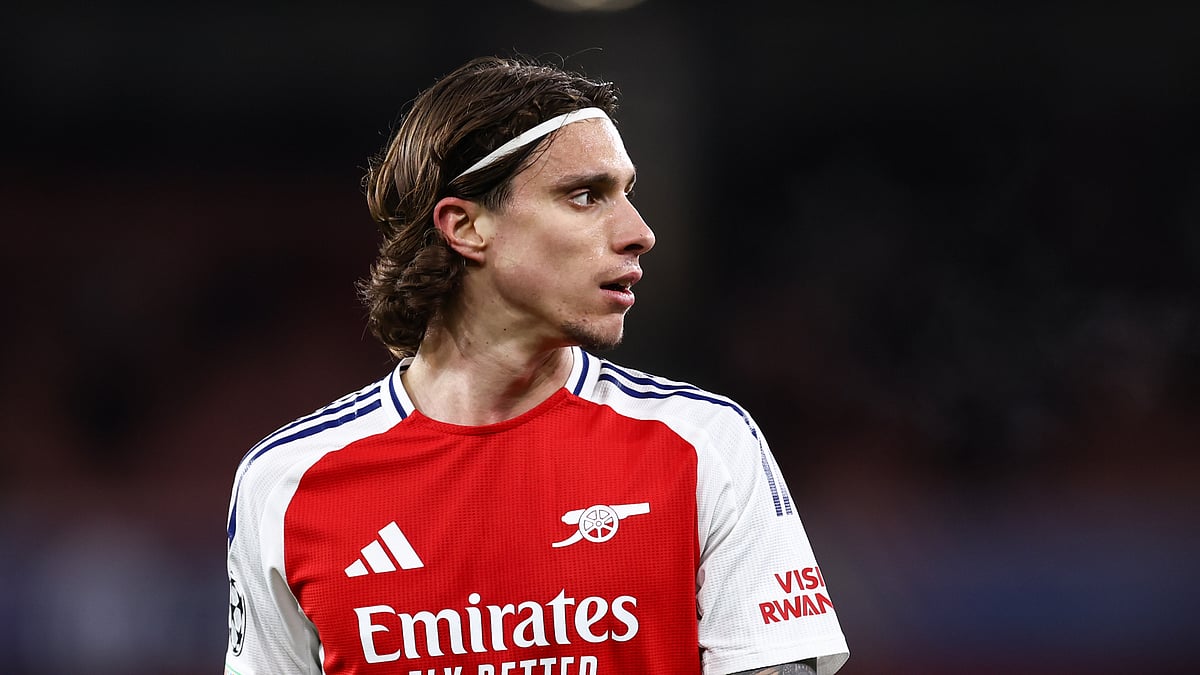 File : File photo of Riccardo Calafiori playing for Arsenal.