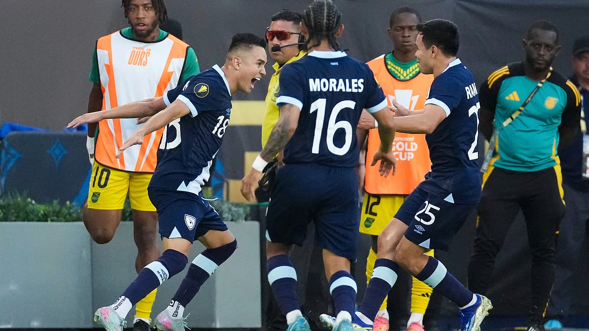 | Photo: AP/Jae C. Hong : Guatemala midfielder Oscar Santis (18) celebrates his goal with defender Jose Morales (16) midfielder Kevin Ramirez (25) during the first half of a CONCACAF Gold Cup soccer match against Jamaica Monday, June 16, 2025, in Carson, Calif.