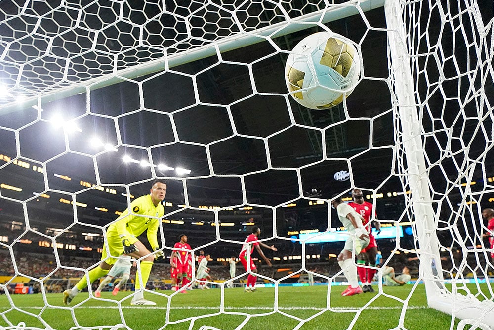| Photo: AP/Julio Cortez : CONCACAF Gold Cup: Suriname Vs Mexico