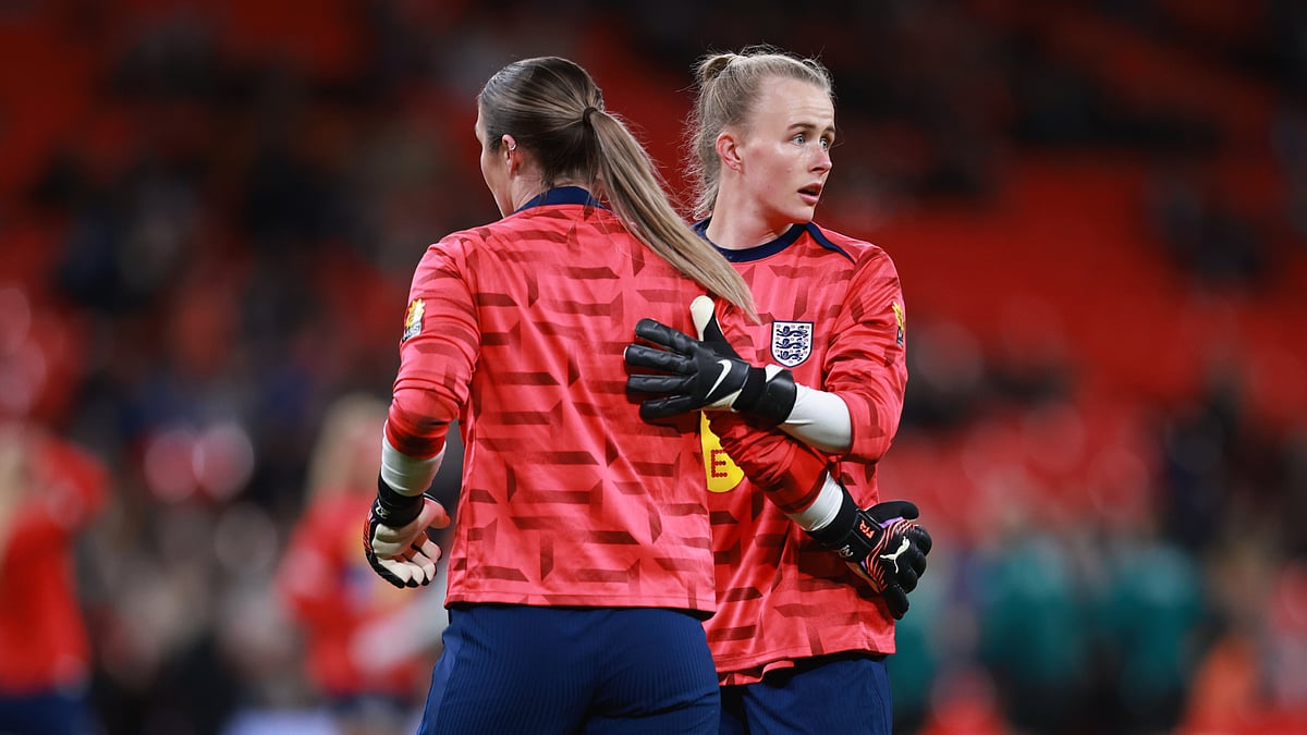 File : File photo of England's Mary Earps and Hannah Hampton.