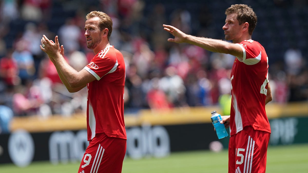 | Photo: AP/Joshua A. Bickel : Bayern Munich vs Boca Juniors, FIFA Club World Cup 2025: Thomas Muller and Harry Kane greet fans after the the Club World Cup group C soccer match between Bayern Munich and Auckland City in Cincinnati, Sunday, June 15, 2025.