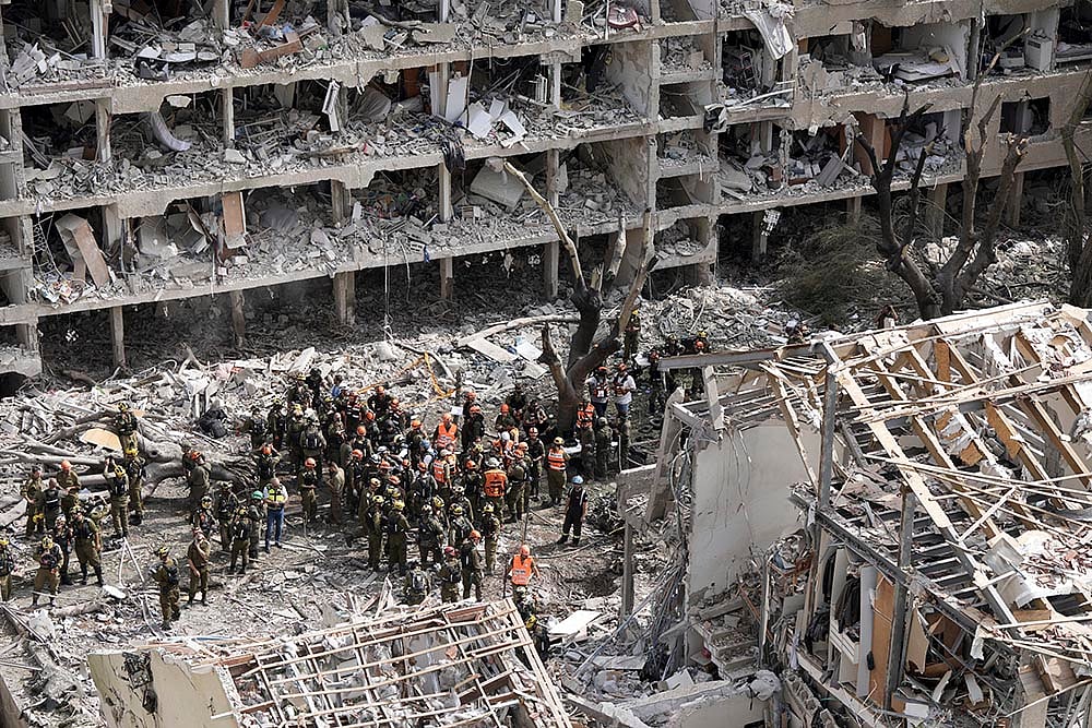 | Photo: AP/Oded Balilty : Israel Iran Mideast Wars