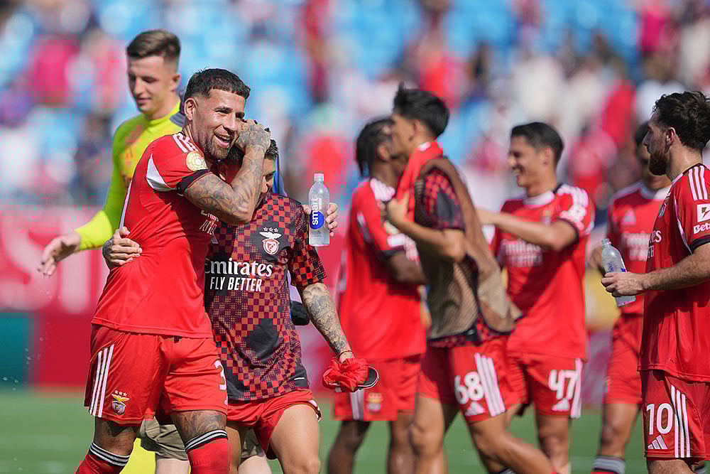| Photo: AP/Chris Carlson : CWC Soccer 2025: Benfica vs Bayern Munich