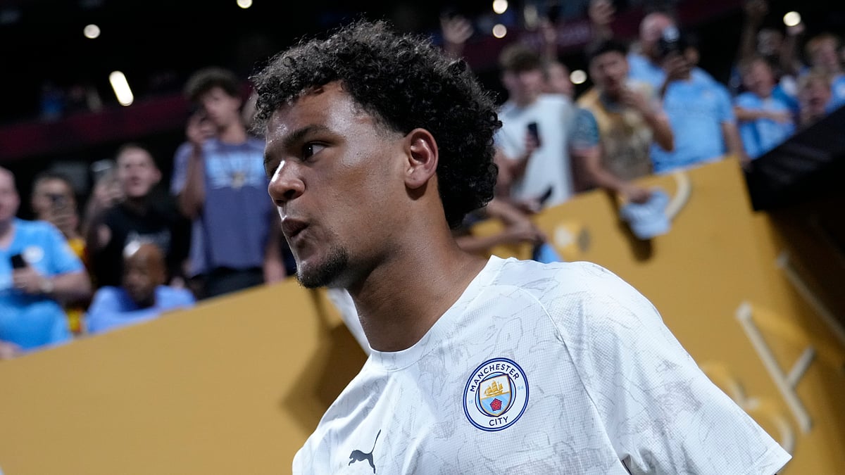 Manchester City's Oscar Bobb