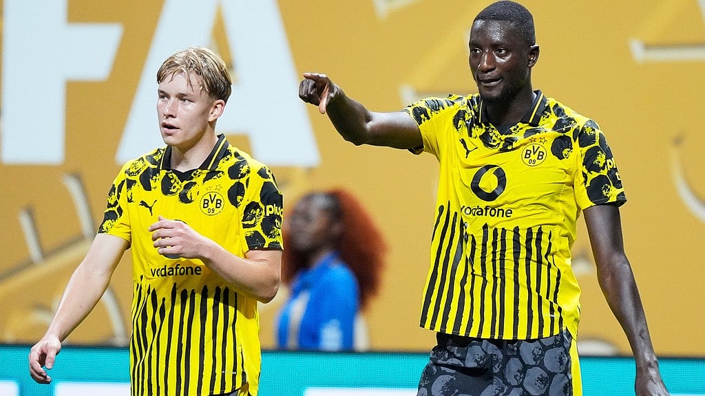 AP/Mike Stewart : Borussia Dortmund's Serhou Guirassy, right, reacts after scoring his team's second goal during the Club World Cup round of 16 soccer match between Borussia Dortmund and CF Monterrey.