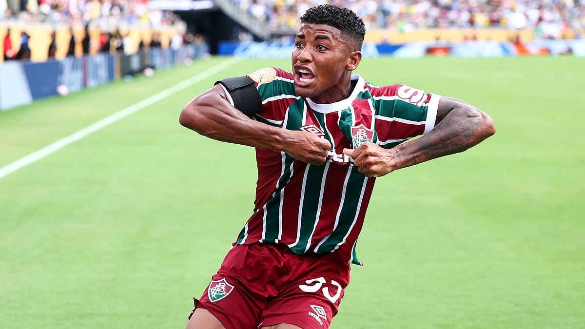 Hercules fires Fluminense into the Club World Cup semi-finals.