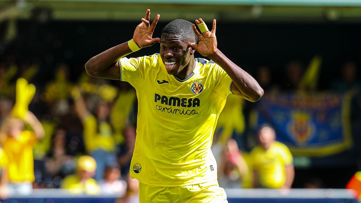 File : Thierno Barry in action for Villarreal.