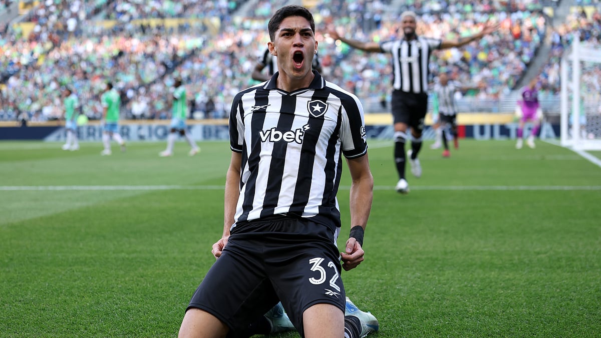 Jair Cunha celebrates after scoring for Botafogo at the Club World Cup
