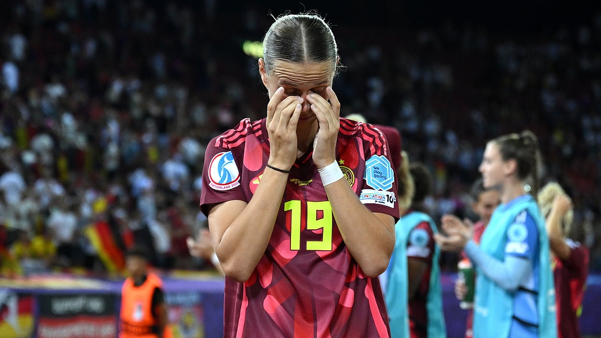 Klara Buhl looks dejected after Germany's heavy defeat