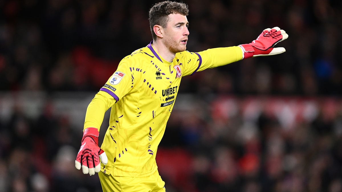 Mark Travers joins Everton on a four-year deal