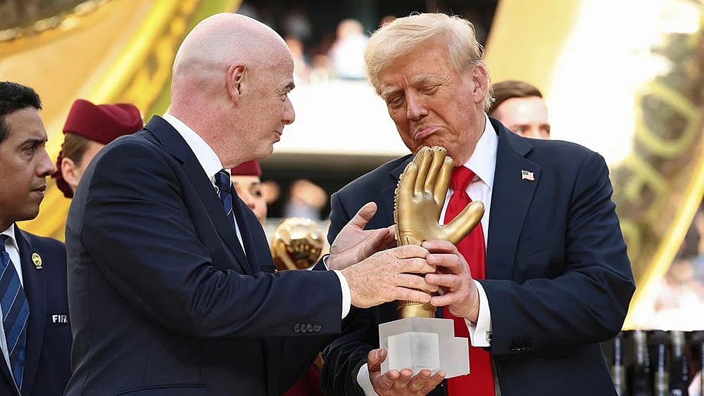 | Photo: Kevin Lamarque/Pool Photo via AP : FIFA CWC Final 2025: Chelsea vs PSG