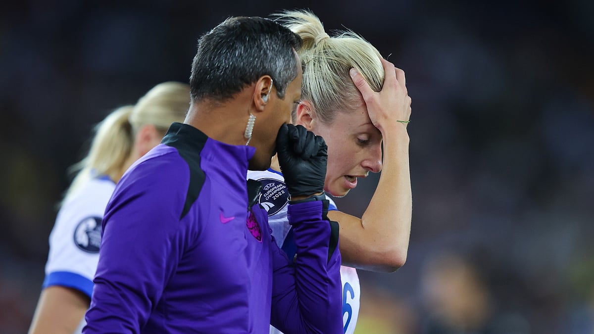 Leah Williamson suffered an ankle injury against Sweden.