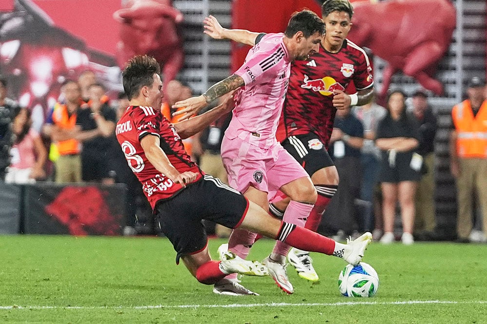 | Photo: AP/Frank Franklin II : MLS Soccer: Inter Miami vs New York Red Bulls 