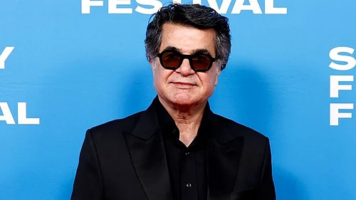 IMDb : Jafar Panahi sentenced to one year in prison in Iran