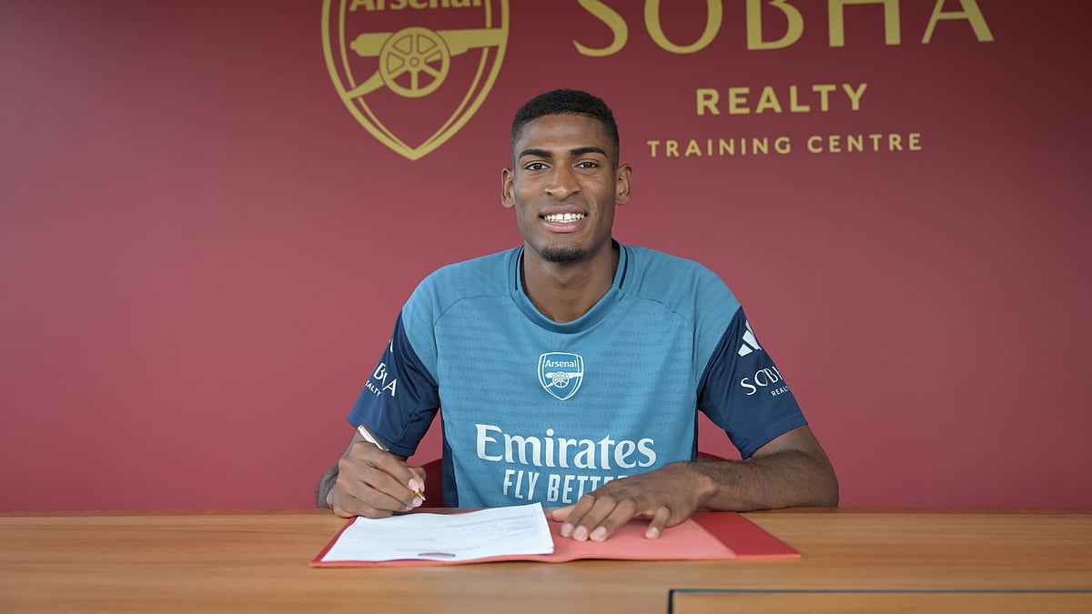 File : Cristhian Mosquera has signed for Arsenal.