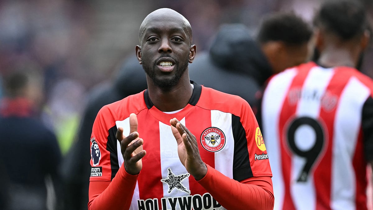 File : Yoane Wissa in action for Brentford.