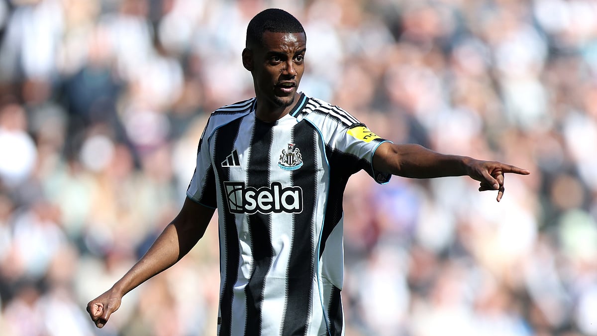 Alexander Isak is keen to join Liverpool