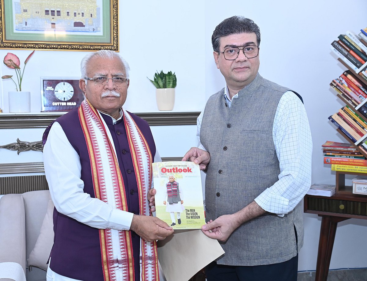Shri Manohar Lal, Union Minister of Power, Housing and Urban Affairs, Government of India, officially launched the Outlook Collector’s Edition titled “The Man, The Vision, The Mission” with Sandip Ghosh, Publisher, Outlook.