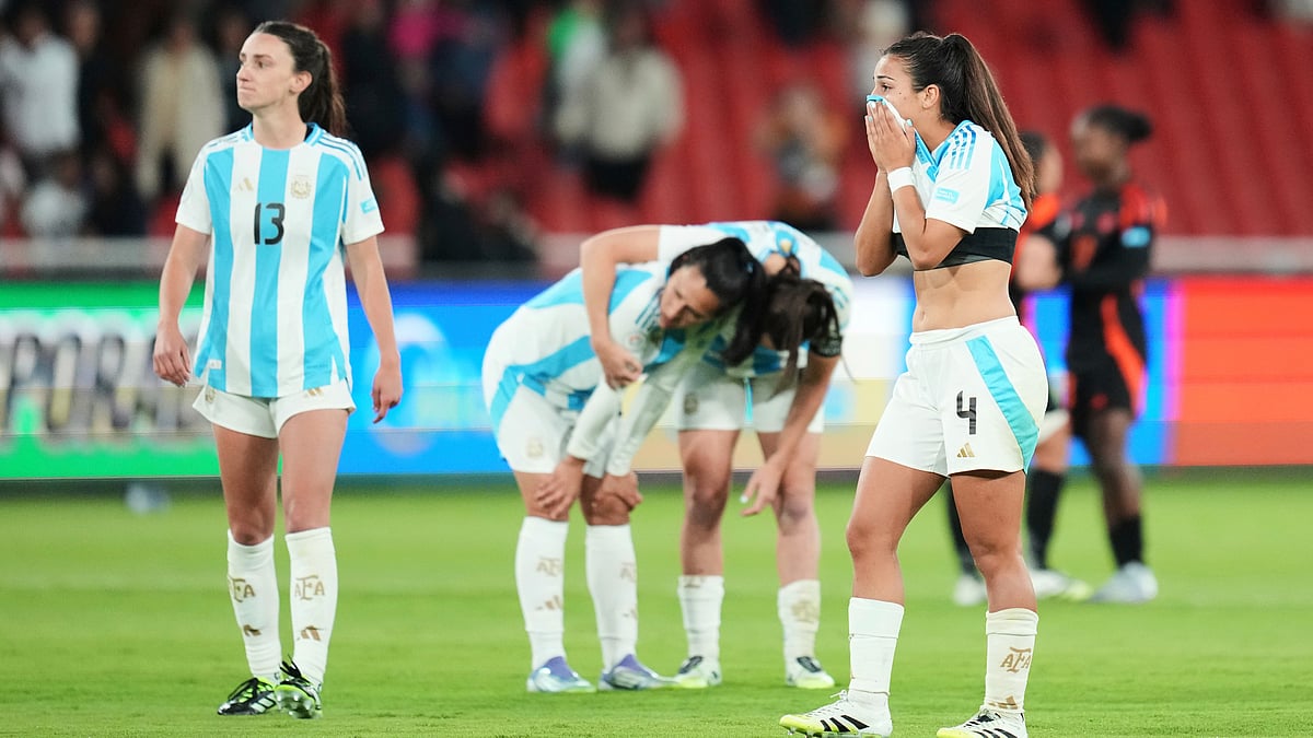 | Photo: AP/Dolores Ochoa : Argentina vs Uruguay, Copa America Femenina 2025: Argentina's players react after losing in a penalty shootout against Colombia during a Women's Copa America semifinal soccer match at Rodrigo Paz Delgado stadium in Quito, Ecuador, Monday, July 28, 2025.