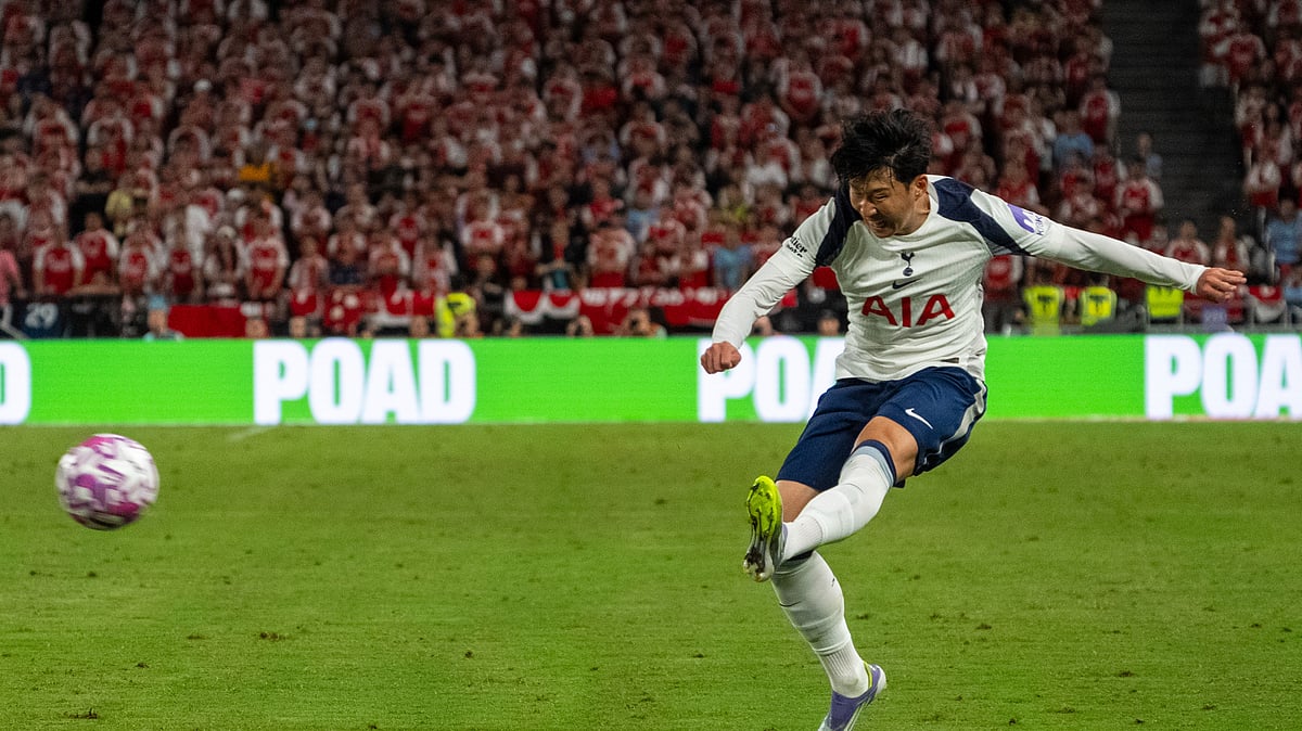 AP Photo/Chan Long Hei : Tottenham Hotspur's Son Heung-min plays the ball during the first North London Derby played outside the United Kingdom between Arsenal FC and Tottenham Hotspur at the Hong Kong Football Festival held at the Kai Tak Stadium in Hong Kong.