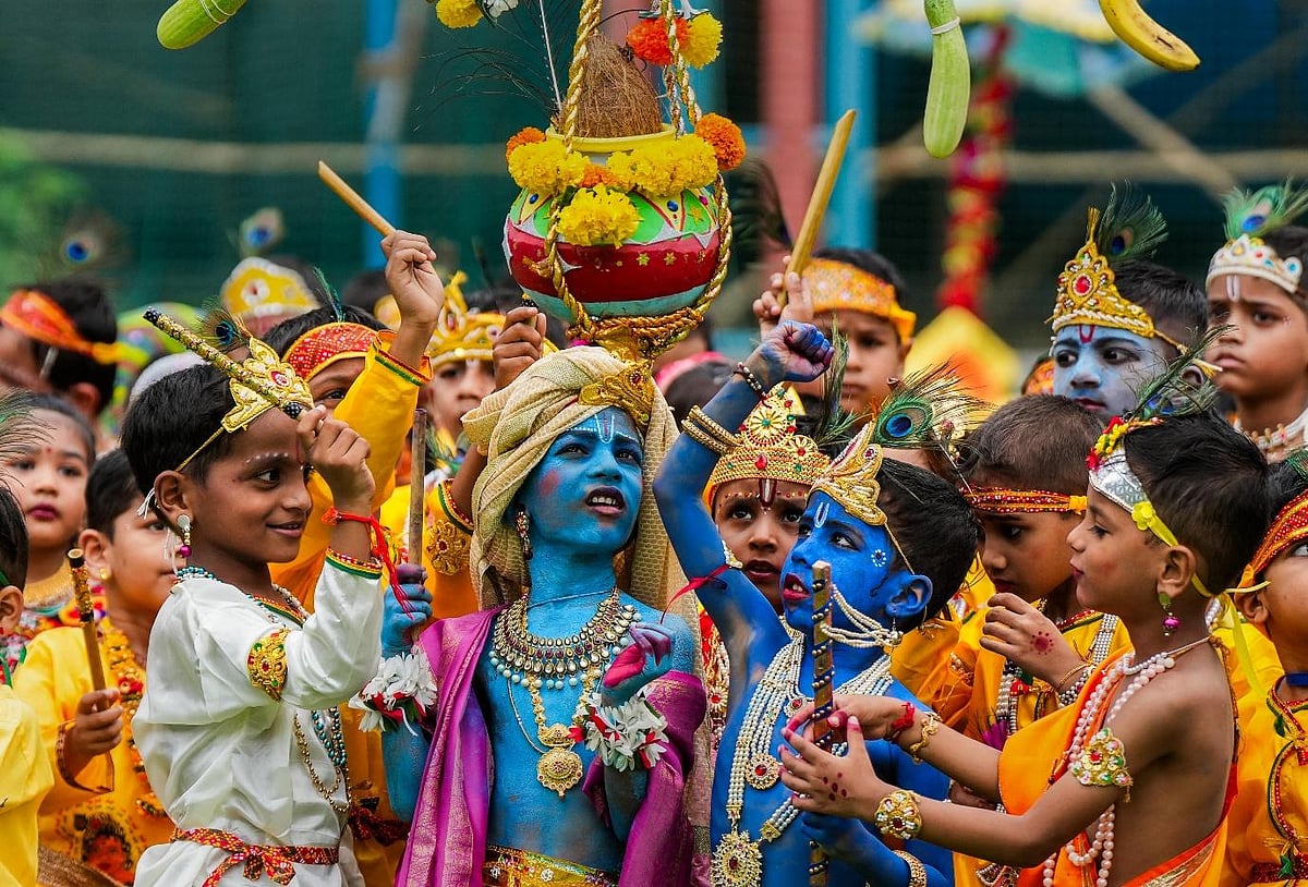 Janmashtami 2025 Date, Time & Significance: Celebrate Lord Krishna’s Divine Birth