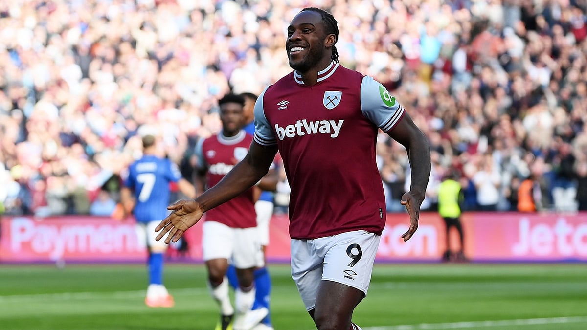 Michail Antonio leaves West Ham .