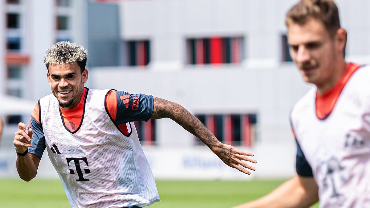 | Photo: X/FCBayernEN : Bayern Munich vs Tottenham Hotspur Pre-Season Friendly Match: Bayern Munich's Luis Diaz in training ahead of the club friendly match.