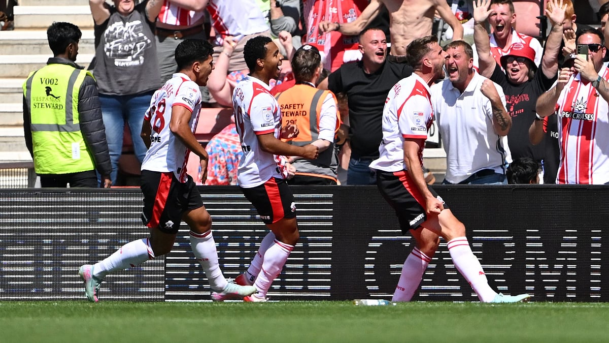 Southampton vs Wrexham, EFL Championship 2025-26: Jack Stephens celebrates his dramatic winner.
