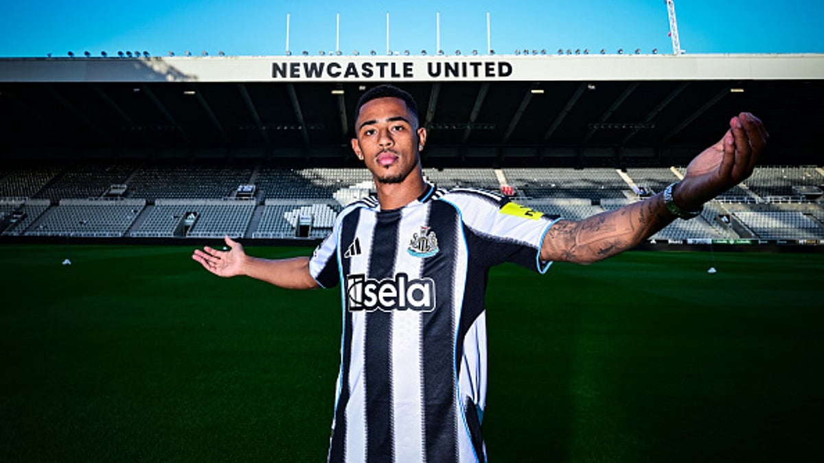 Jacob Ramsey signs for Newcastle