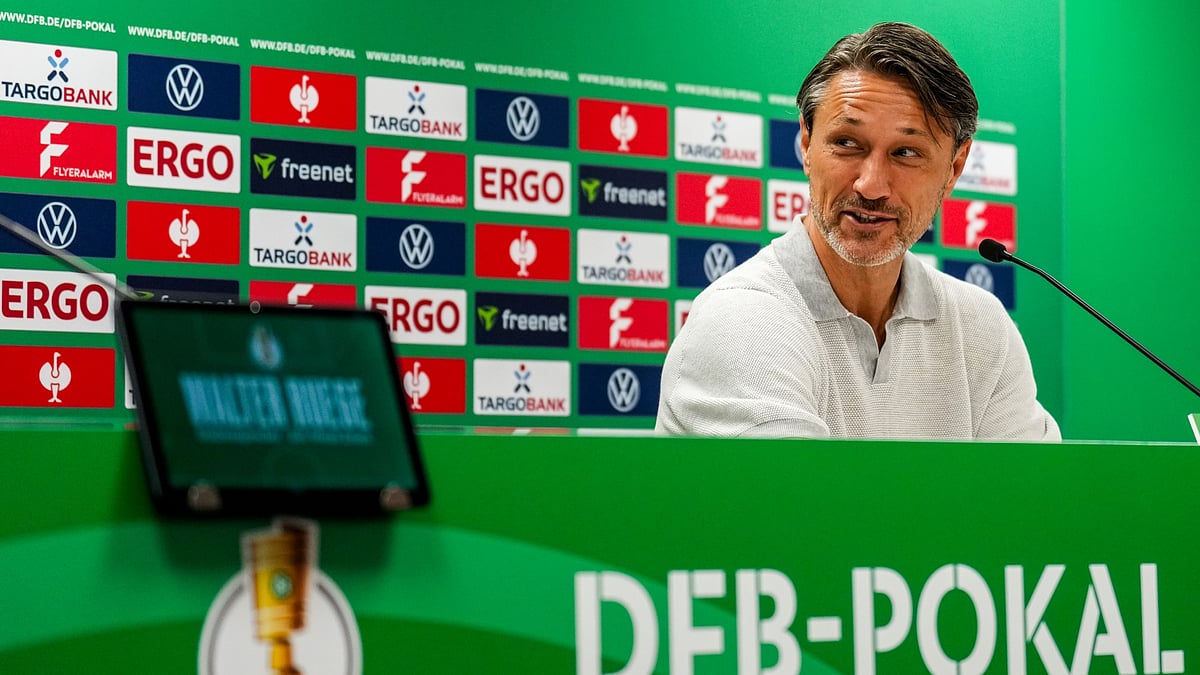 Niko Kovac speaks to the media after Borussia Dortmund's 1-0 win over Essen in the DFK-Pokal.