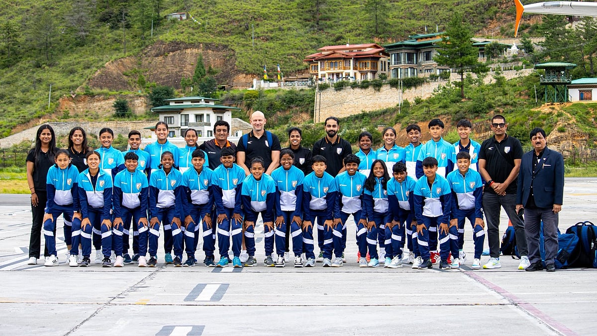 X/IndianFootball : The Indian U17 women’s team arrives in Bhutan