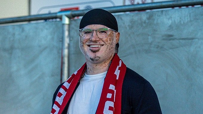 X/@MorecambeFC : Ashvir Singh Johal, the first Sikh manager in professional British football, takes charge of Morecambe FC.