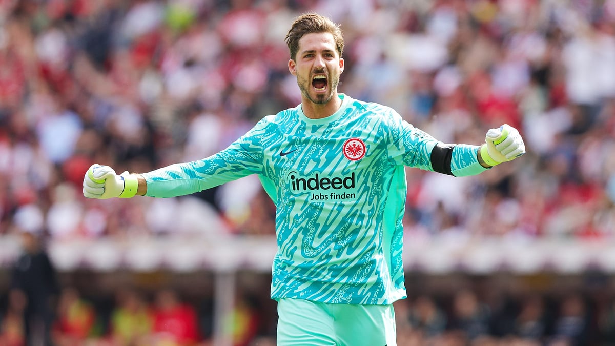 File : File photo of Kevin Trapp in action for Eintracht Frankfurt.