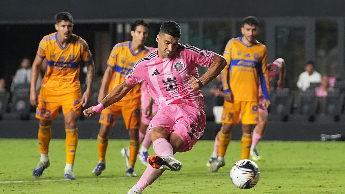  (AP Photo/Lynne Sladky) : Inter Miami forward Luis Suárez kicks a penalty to score a goal during the second half of a Leagues Cup quarterfinal soccer match against Tigres UANL, Wednesday, Aug. 20, 2025, in Fort Lauderdale, Fla.