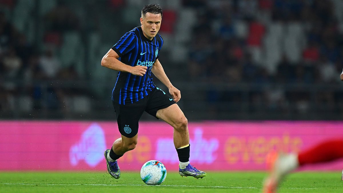 Inter midfielder Piotr Zielinski in action.
