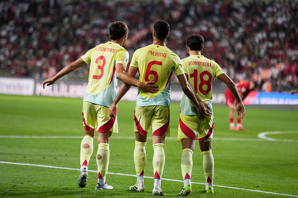 | Photo: AP/Khalil Hamra : FIFA World Cup 2026 European Qualifiers: Turkey vs Spain