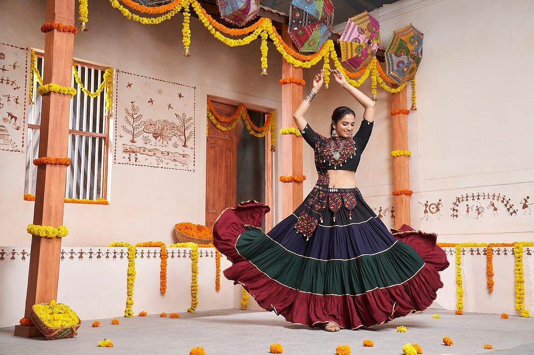 Navratri 2025 Fashion: A Style Guide For Gen Z, Millennials & Gen X