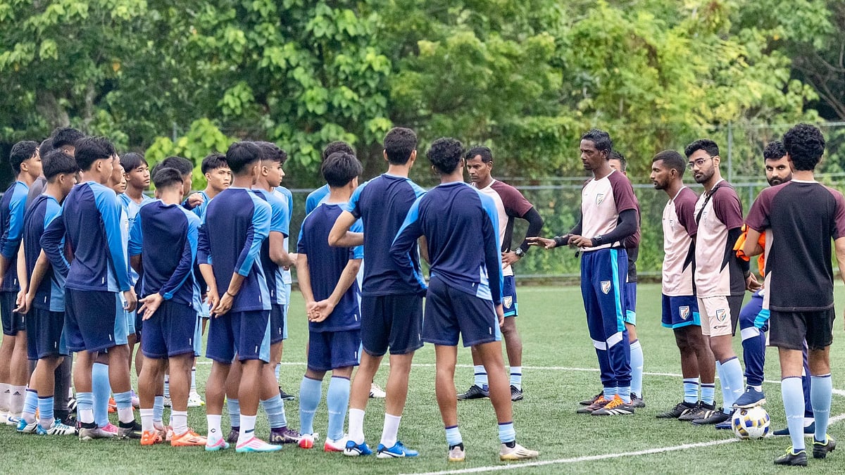 | Photo: X/IndianFootball : The India U17 football team in training with coach Bibiano Fernandes ahead of the SAFF U17 Championship 2025 match against Bhutan.
