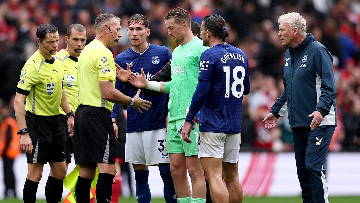 Everton were frustrated with some decisions in the Merseyside derby.