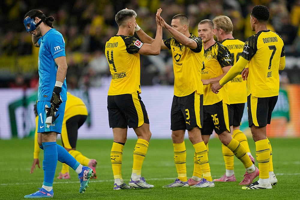 | Photo: AP/Martin Meissner : Bundesliga: Borussia Dortmund Vs Wolfsburg