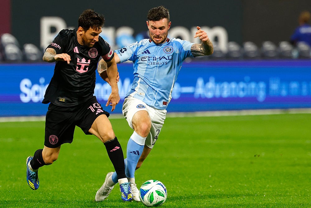 | Photo: AP/Noah K. Murray : MLS: New York City FC vs Inter Miami 
